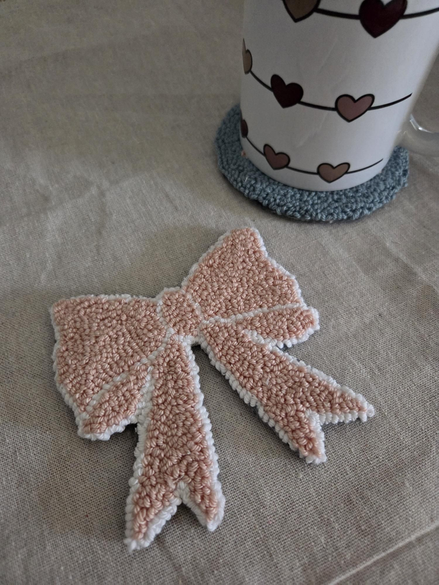 Dessous de tasse - Nœud rose