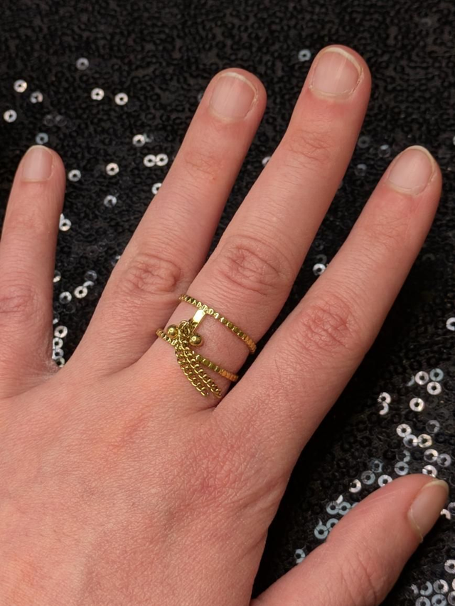 Bague pompom