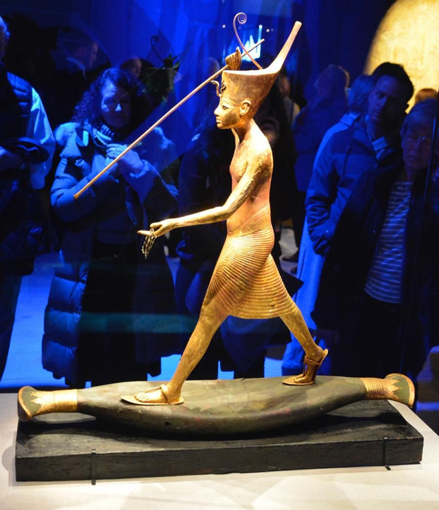 Древний Египет и Лондон.