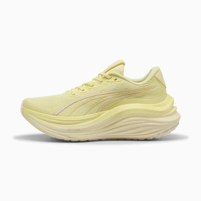 Puma MagMax NITRO™ Laufschuhe Damen Gold Moon