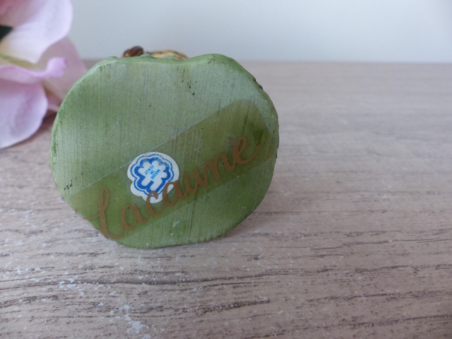 Vintage Signé italien FARO A. Lucchesi chouette en résine, sculpture chouette sauvage avec proie, collection chouette hibou oiseau