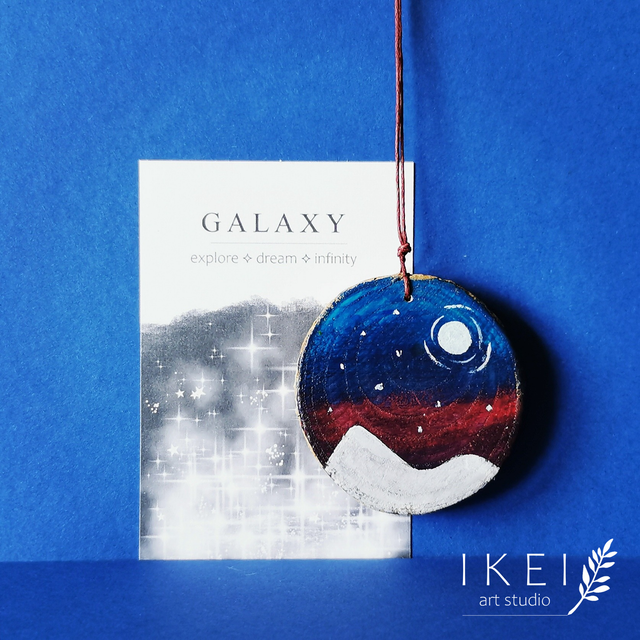 Galaxy charm Mountain