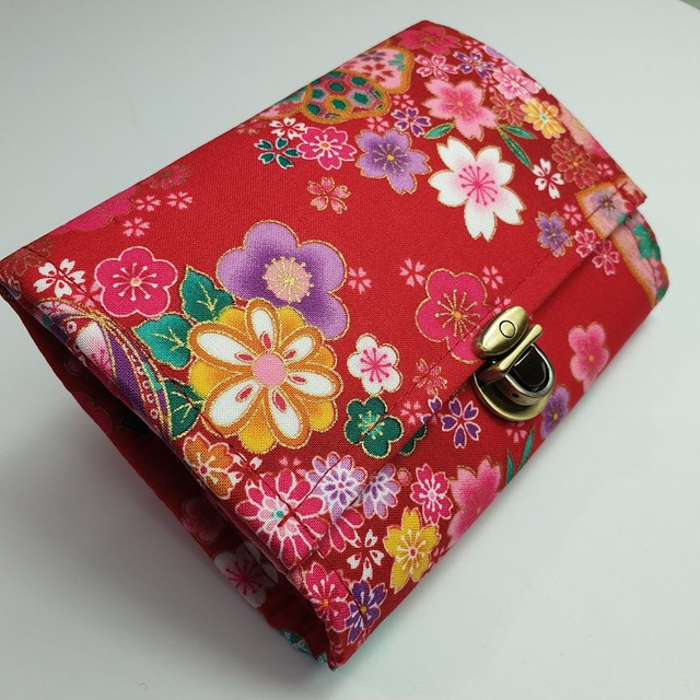 Portefeuille court Ă fermoir "Miya" rouge