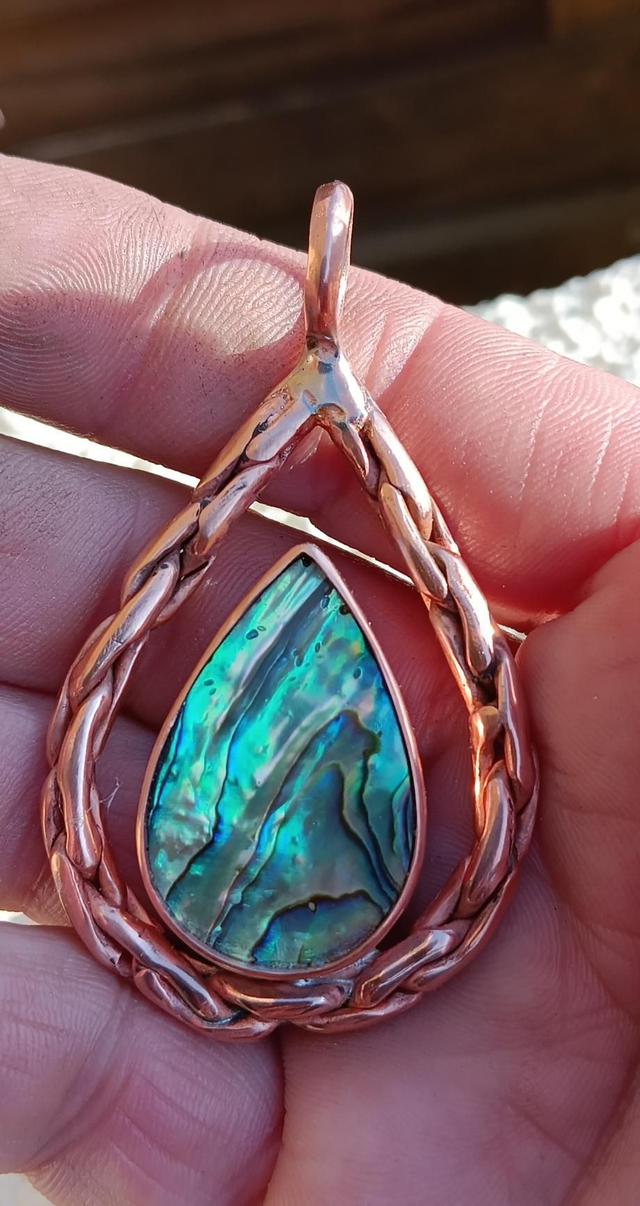 Pendentif cuivre et abalone 1