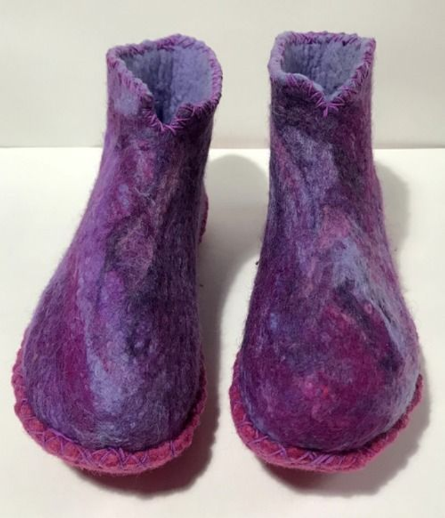 CLEARANCE - Hand Felted Slippers, Size 39 (UK5.5/6)