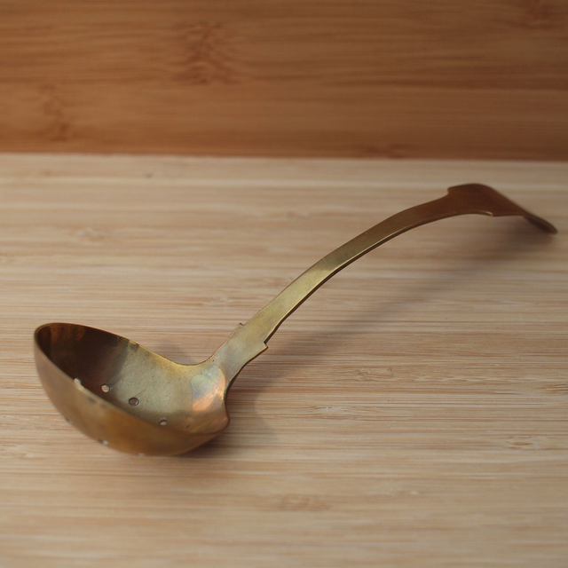 Strooilepel Theezeef Zeefje | Messing (diameter lepel 4,5 cm | lengte steel 13,5 cm | totale lengte 16 cm) | Vintage