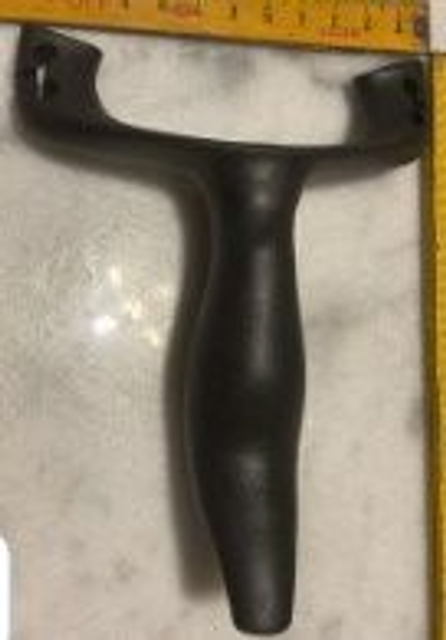 06B04 ... lance Pierre enfant en polycarbonate