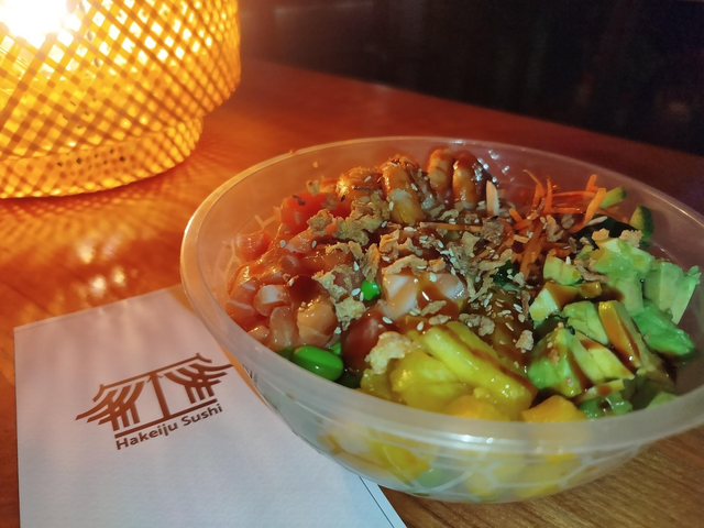 Poke bowl gyoza poulet 