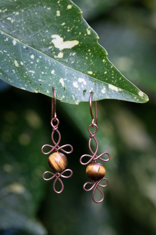 Boucles d'oreille noeud oeil de tigre