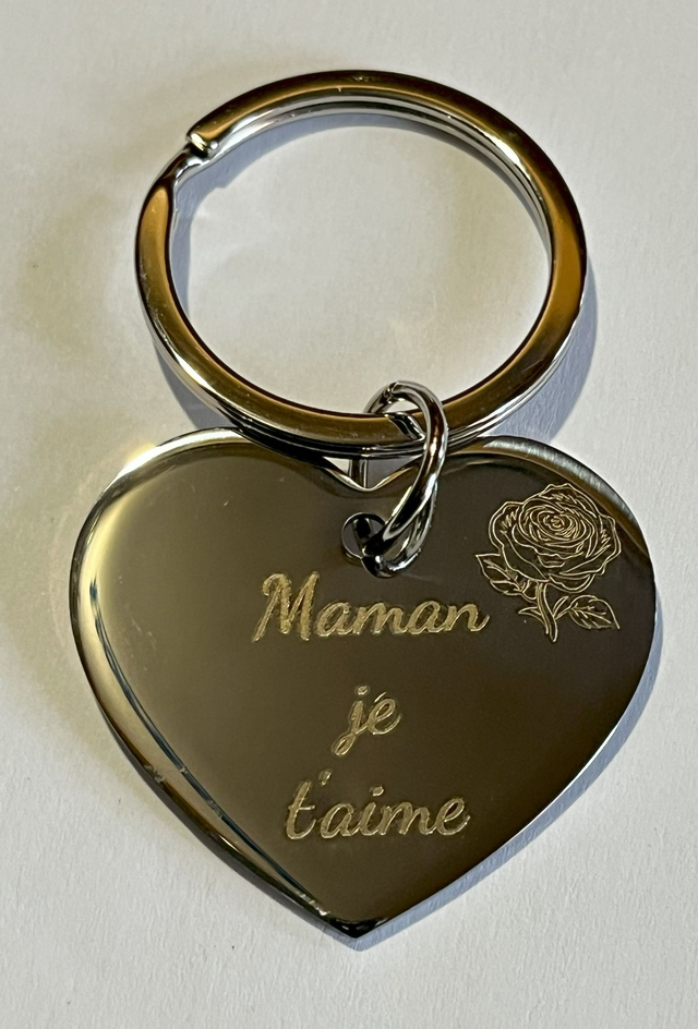 Porte clés en métal &quot;Maman je t&#039;aime&quot; forme coeur