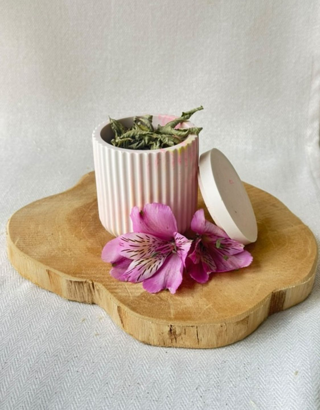 Boîte striée – Éclats pastel