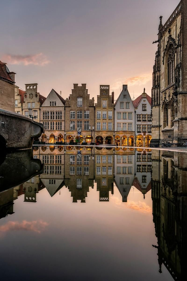 Prinzipalmarkt im Spiegel