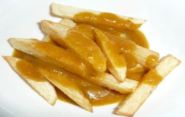 Chips and Curry Sauce