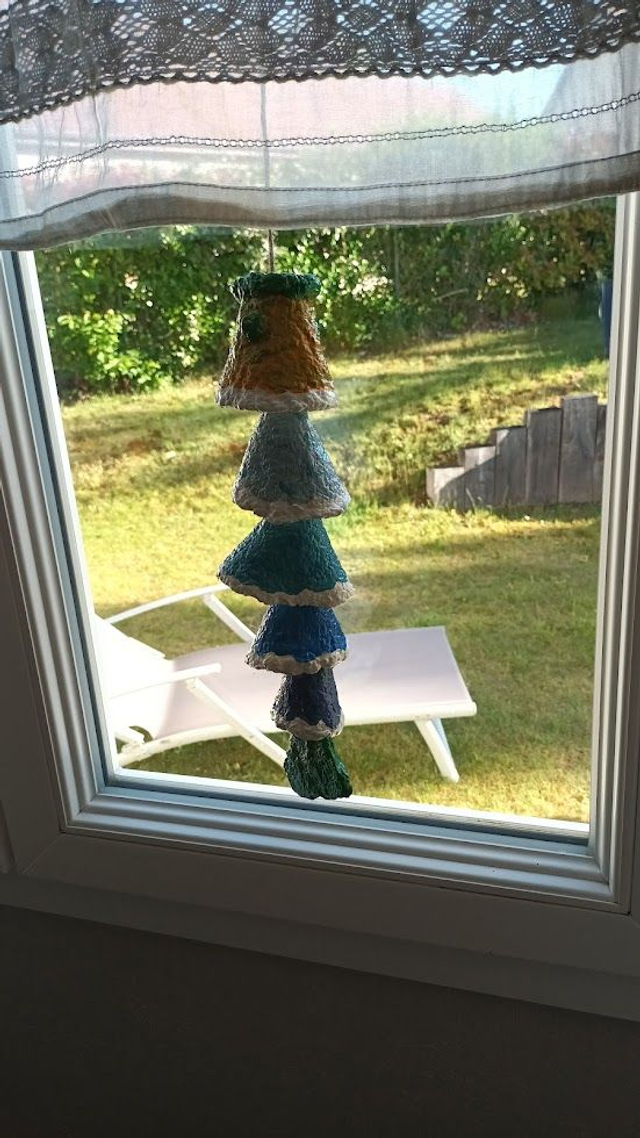 SUSPENSION POISSON BLEU, en papier mâché, fait main, décoration ou cadeau unique, 32 cm de haut