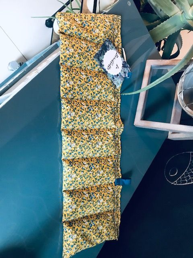 Bouillotte en graines de lin bio - longue 15x56 cm - Tissu liberty jaune