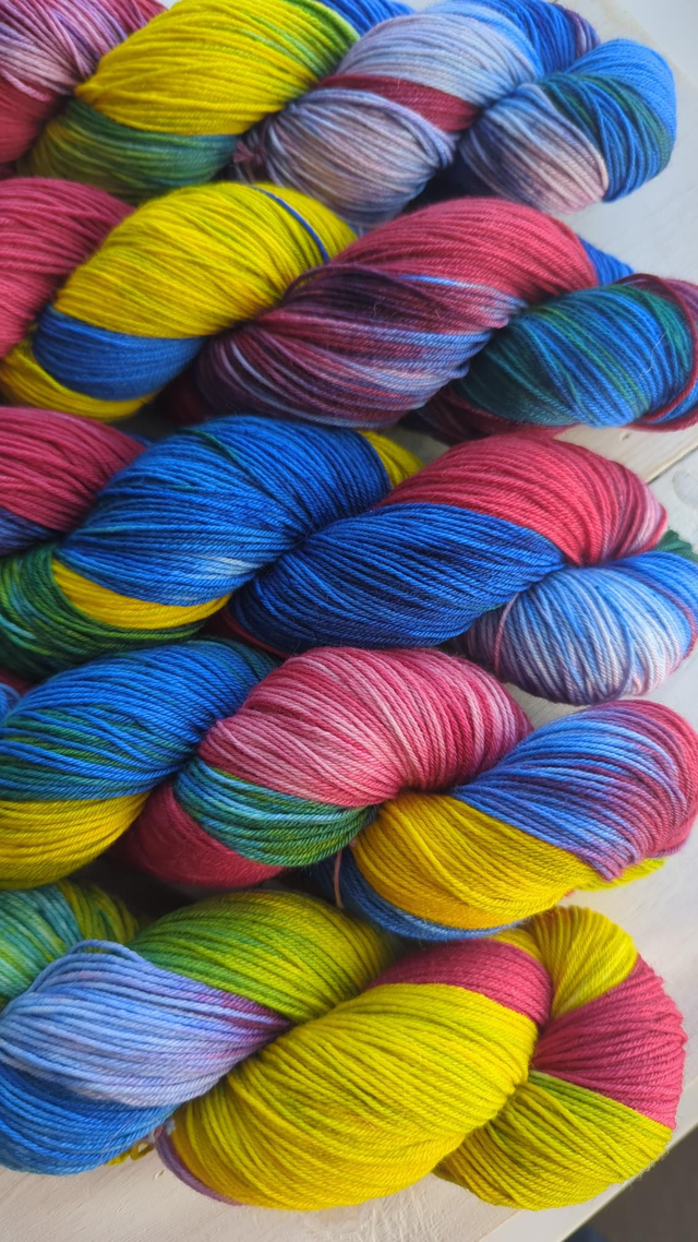 Multi Talented 4ply Niji 100g/400m