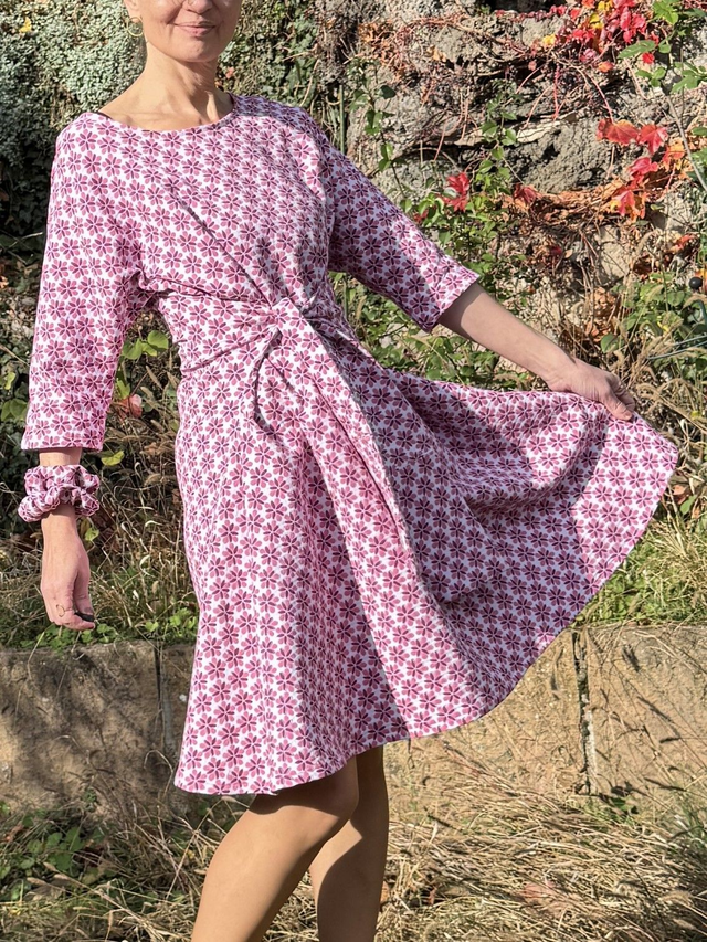 Robe MiKdo vintage fleurs roses