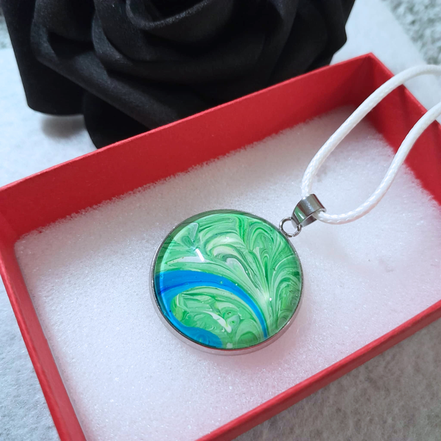 GREEN OCEAN - Collier - Cordon blanc 