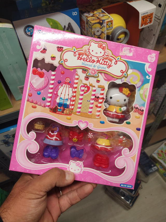 COFFRET HELLO KITTY HANSEL ET GRETEL 