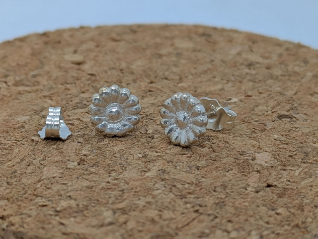 Small Daisy Earrings