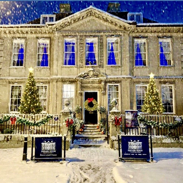 Pack of Parade House Christmas Cards