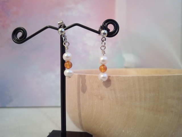Pearl and Amber stud earrings 