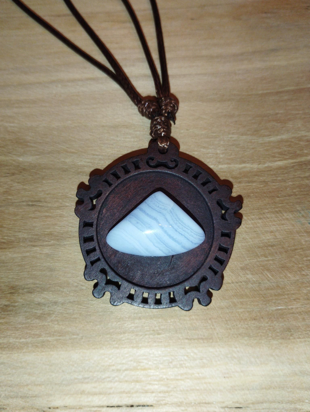 Pendentif en calcédoine 