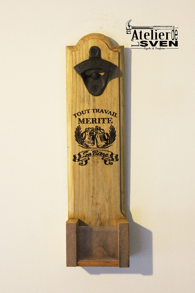 Décapsuleur Mural - Tout travail mérite sa bière