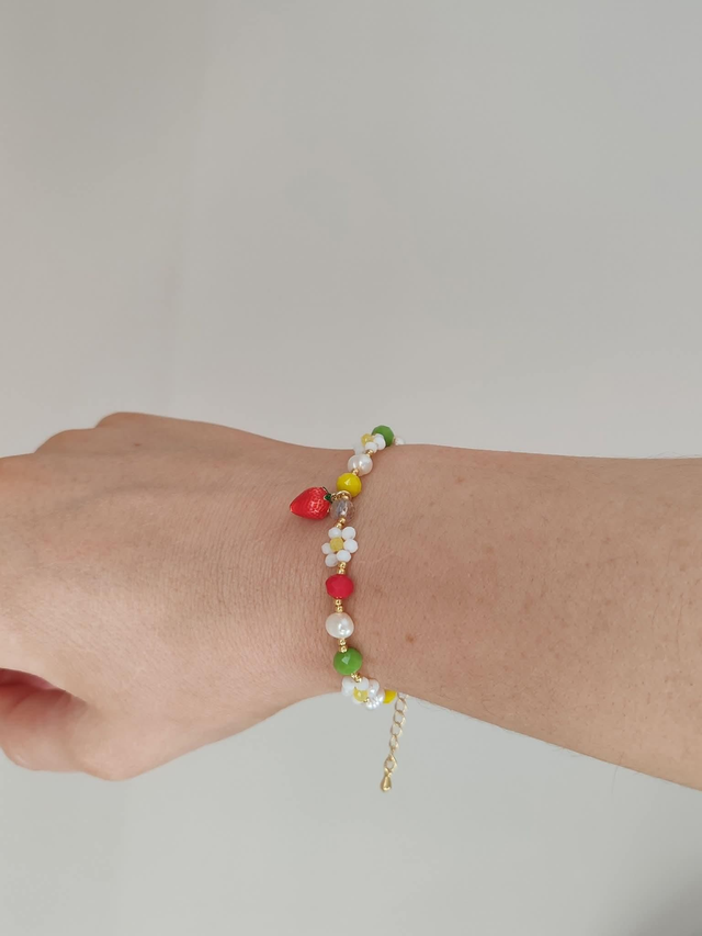 Sweet strawberry bracelet