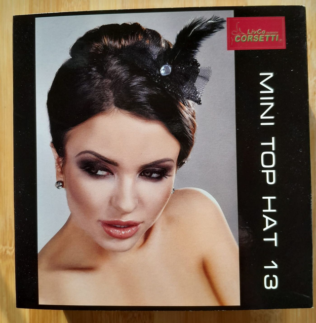 mini chapeau noir à pinces