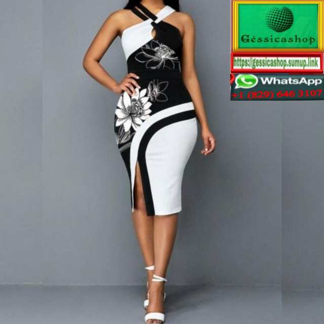 Robe Courte Décolleté