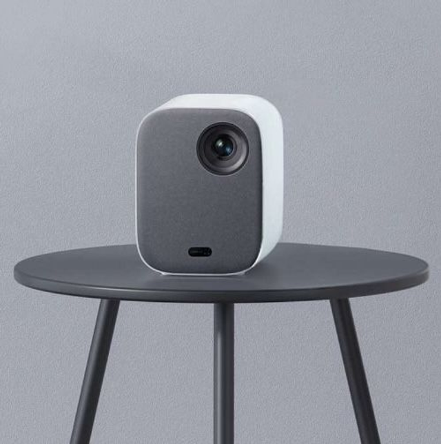 Prenájom: Xiaomi Mi Smart Projector 2