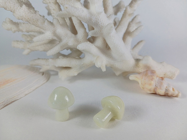 Champignon sculpté : jade jadéite
