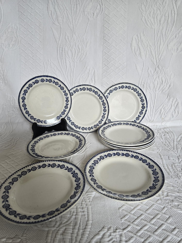 Assiettes à dessert terre de fer Gien 