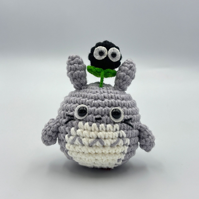 Mon Voisin et sa Boule de Suie - Taille Moyenne