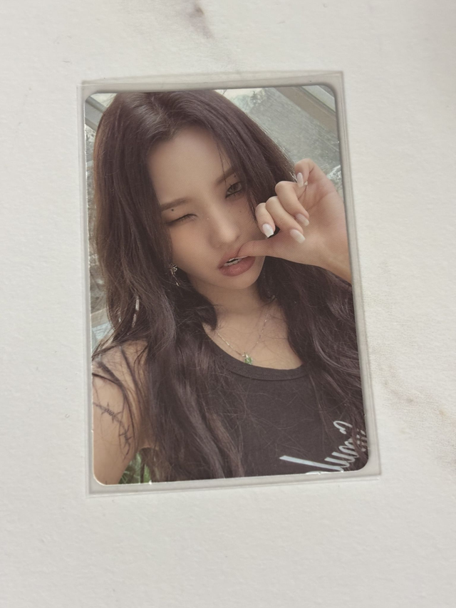 PC OFFICIEL DE SOYEON DE IDLE
