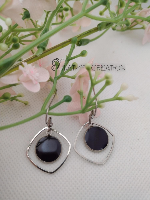 Boucles d'oreilles en acier inoxydable et cœur en résine 