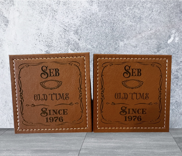 Sous verre en simili cuir personnalisé les 4 