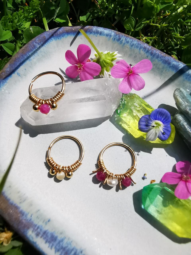 Piercing - Rubis, Nacre, Perle de Culture - Goldfilled 14 Carats - Fait Main