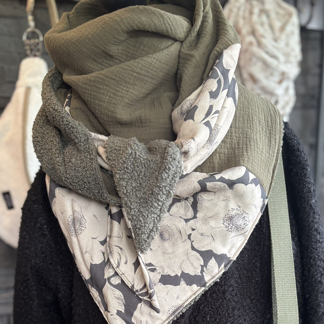 ÉCHARPE KAKI GRIS 