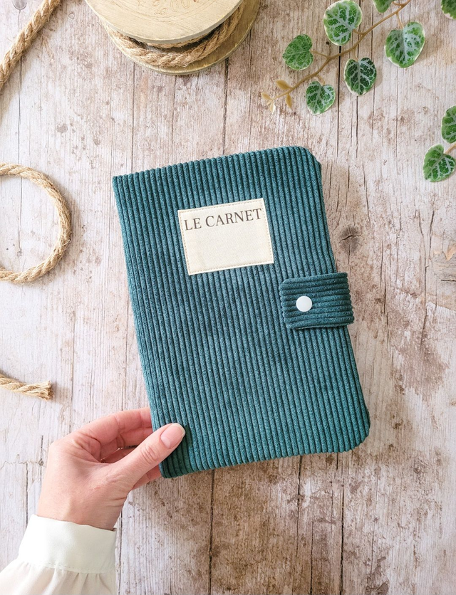 Protège carnet de santé vert sapin