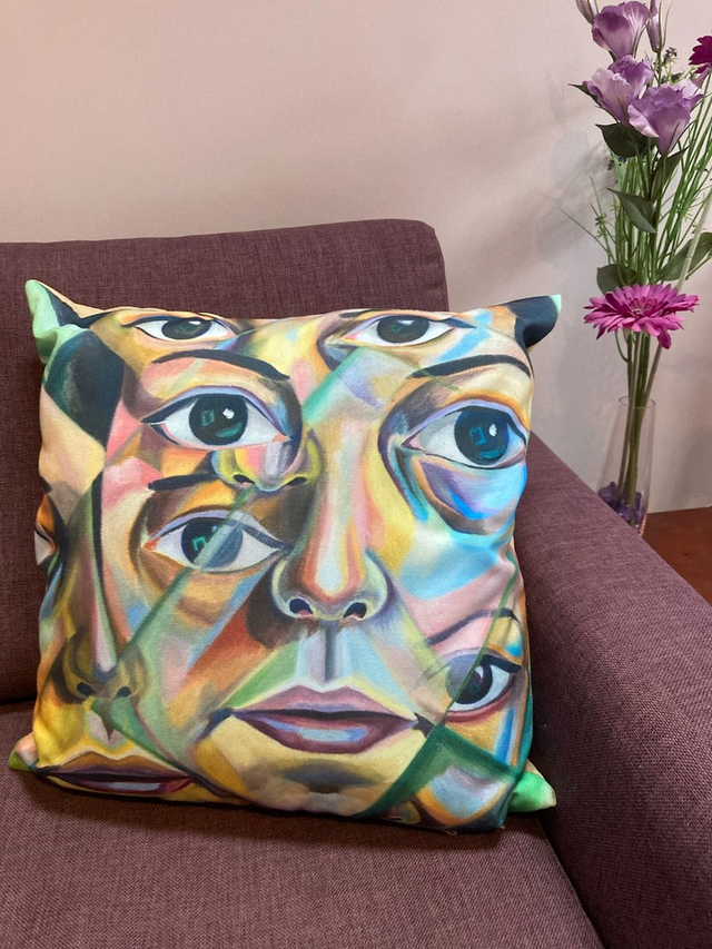 Distorted reality cushion