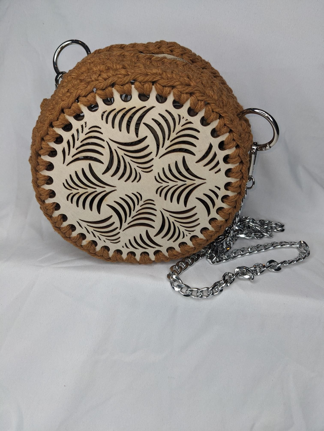 Wood base round crochet bag ( sand brown)