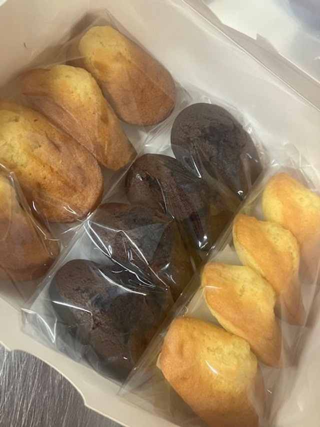 Box madeleines (15 pièces)