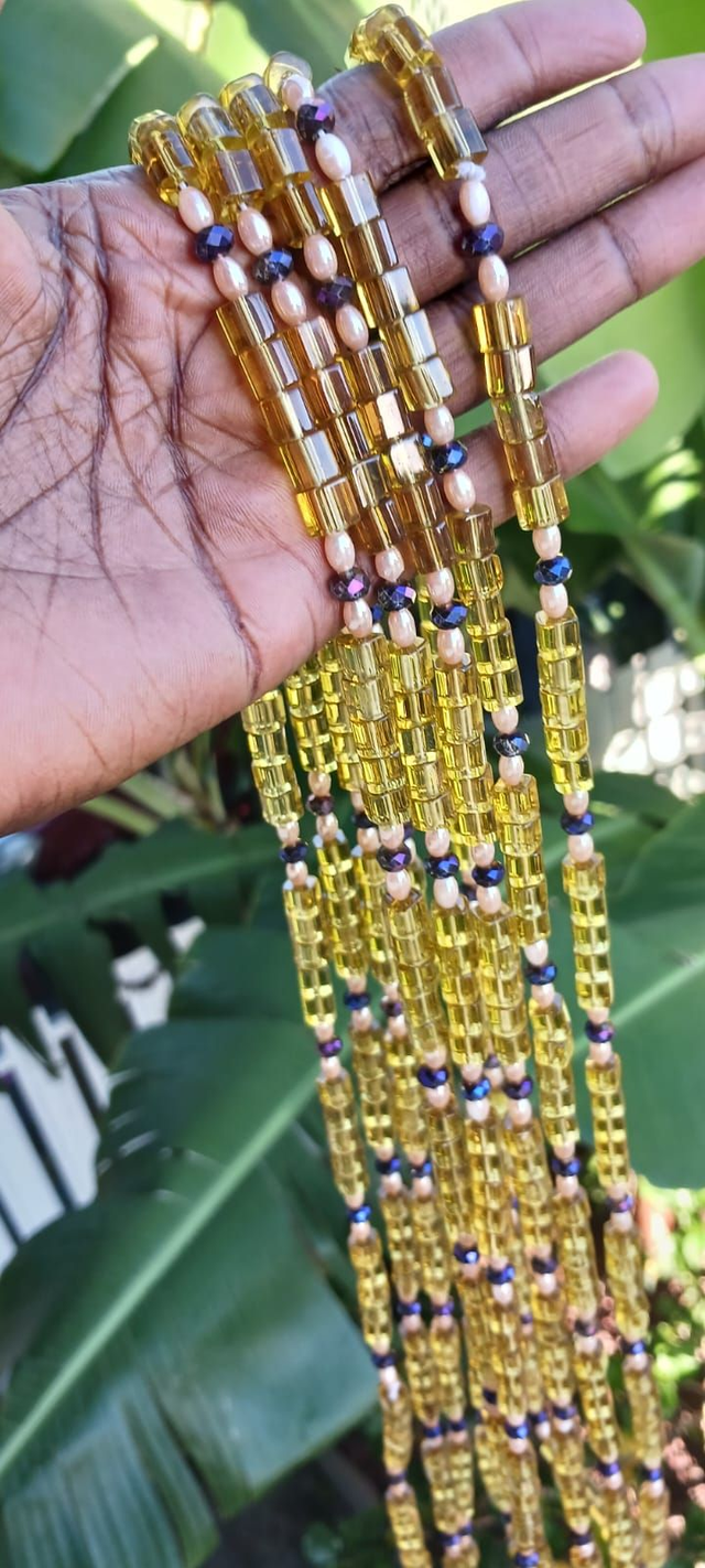 Baya, Perles de reins, Fait main