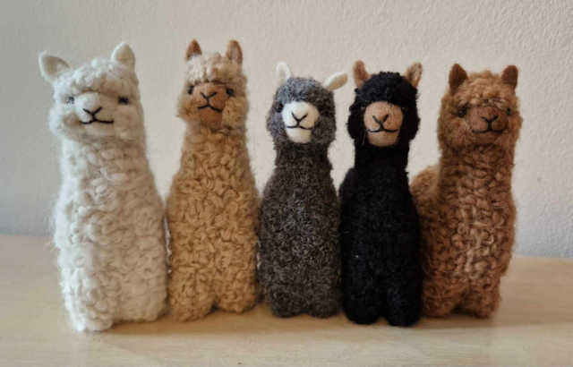 Mini Alpaca Figurine White