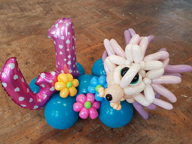 Number Forty One (41st) Hedgehog Ballon Sculpture - Pink &amp; Blue