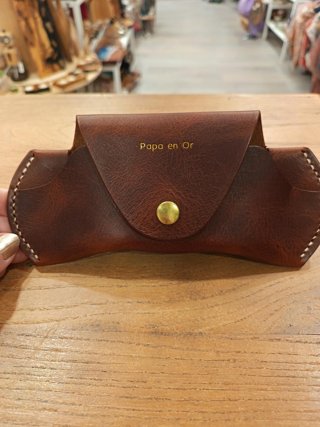 Porte lunette personnalisé SUR COMMANDE