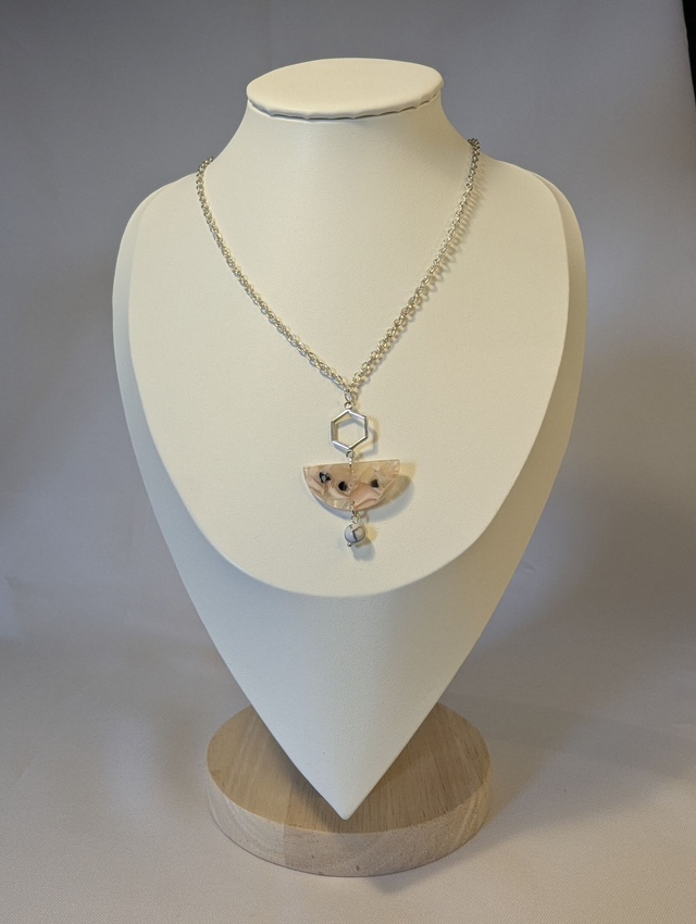 Collier résine et perle naturelle - plusieurs couleurs