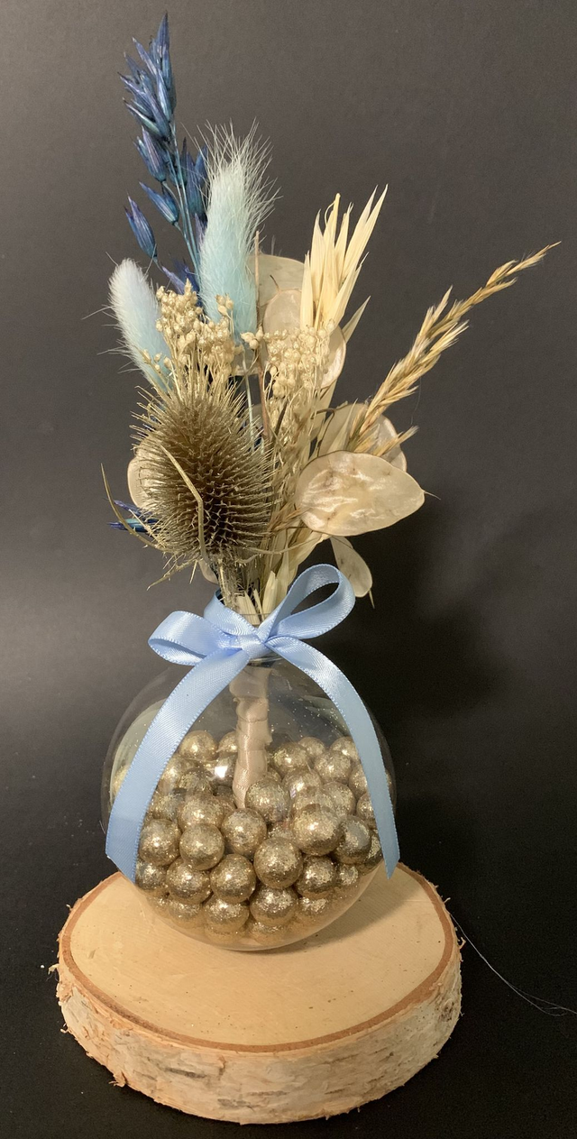 Boule de Noël bleue et dorée